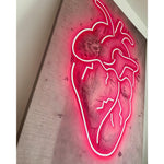 Cuadro decorativo Corazón Luminoso – Arte anatómico en estilo neón